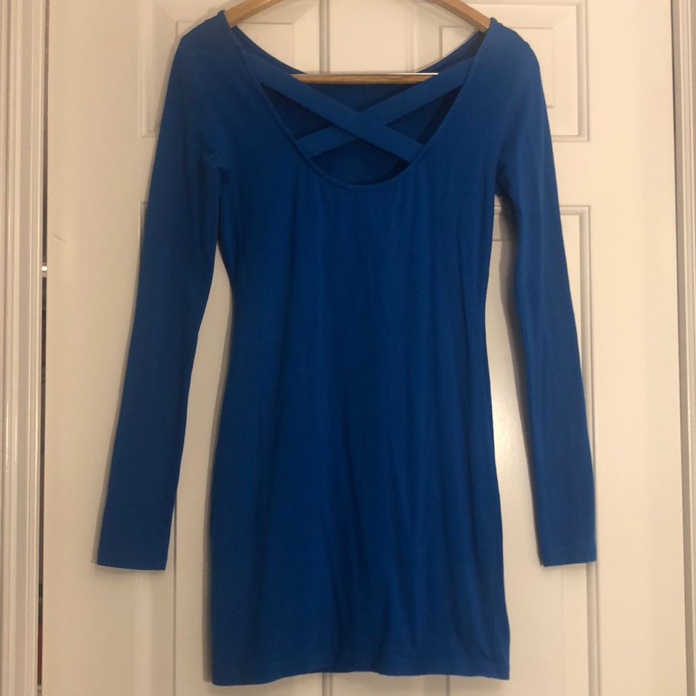 Adorable blue cross-back pencil dress